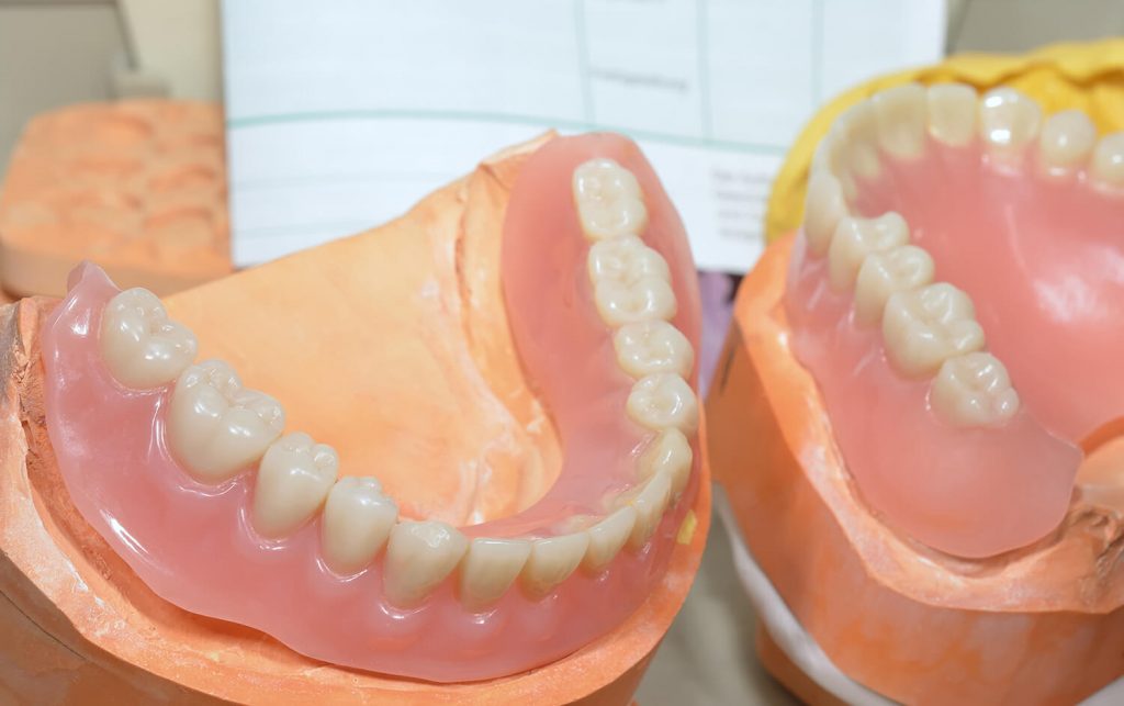 How to deal with poorly fitting dentures